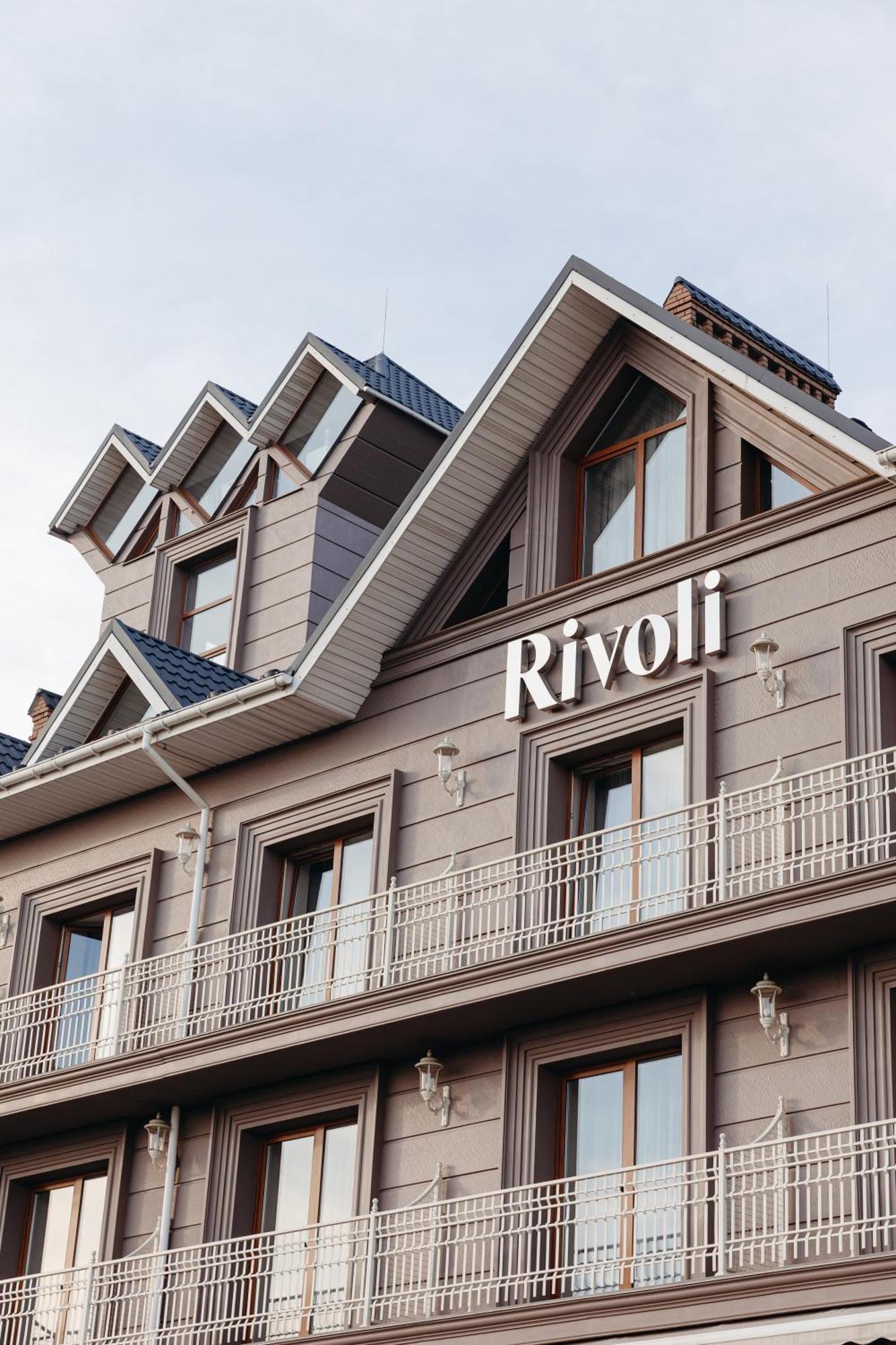 Rivoli Hotel Chernivtsi Exterior photo